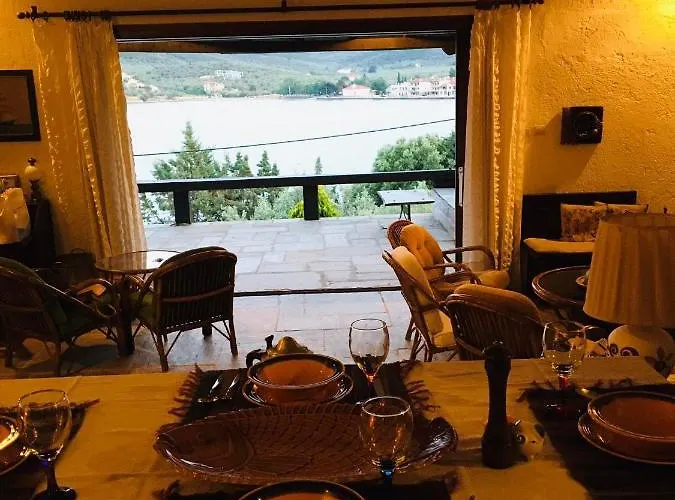 Villa Lito's Dream By The Sea! Amaliápoli