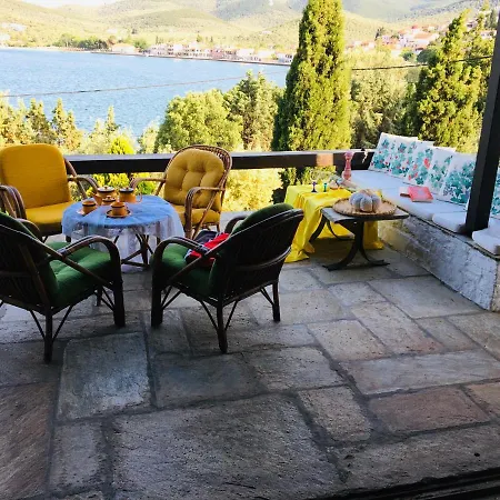 Lito's Dream By The Sea! Villa Amaliapoli