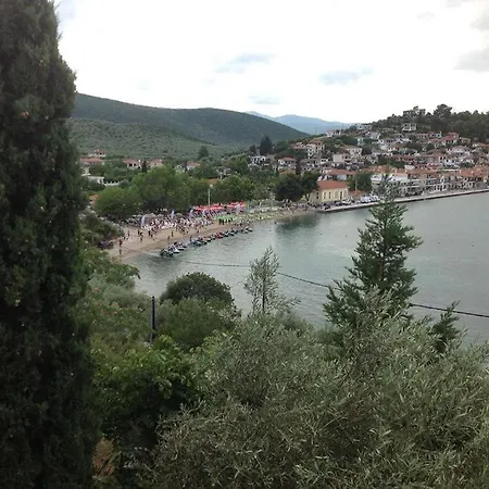 Lito's Dream By The Sea! Villa